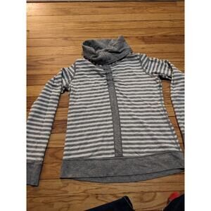Lululemon -in a cinch, reversible sweatshirt, collar and thumb holes